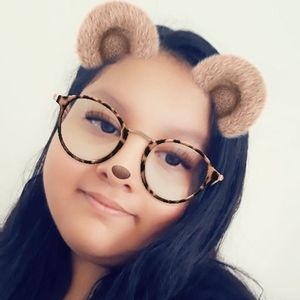 Meet your Posher, Valeria